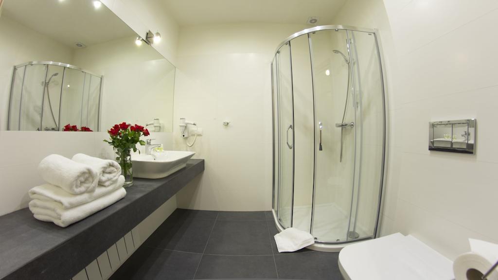 Hotel Notabene Świdnik 部屋 写真