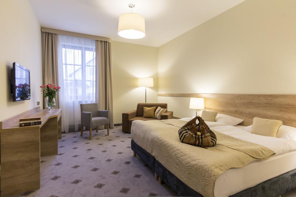 Hotel Notabene Świdnik 部屋 写真