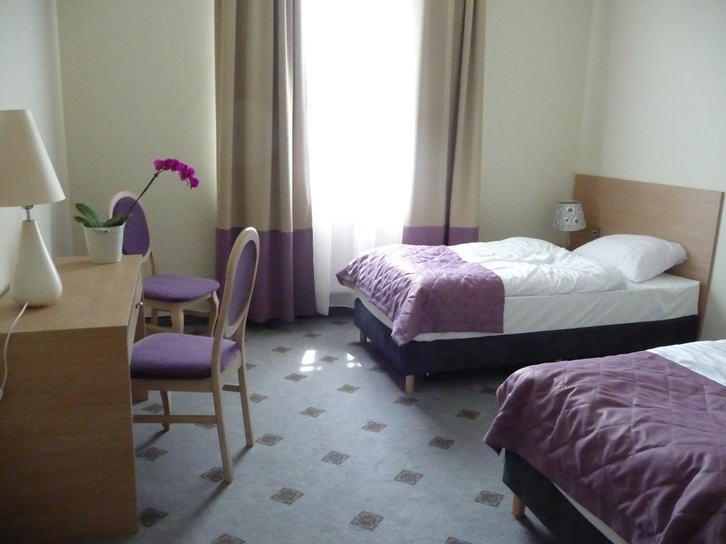 Hotel Notabene Świdnik 部屋 写真